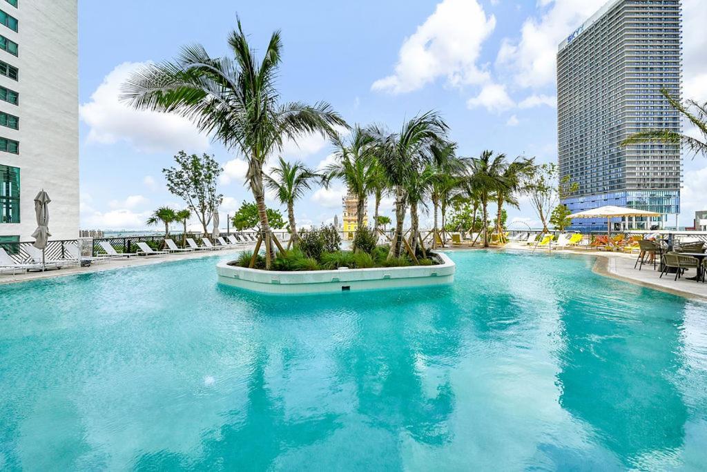 Luxury 1 Bedroom And Comfort Steps From The Kaysea Center & Port -daily Fee And Parking Not Included Apartment