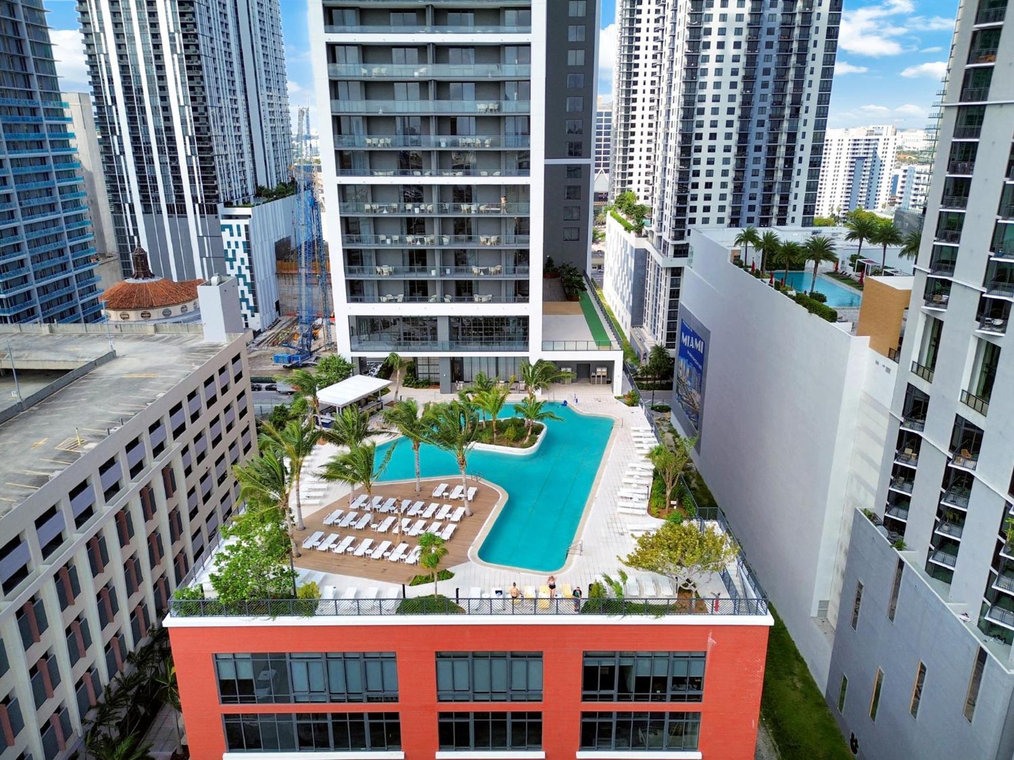 Luxury 1 Bedroom And Comfort Steps From The Kaysea Center & Port -daily Fee And Parking Not Included Apartment *