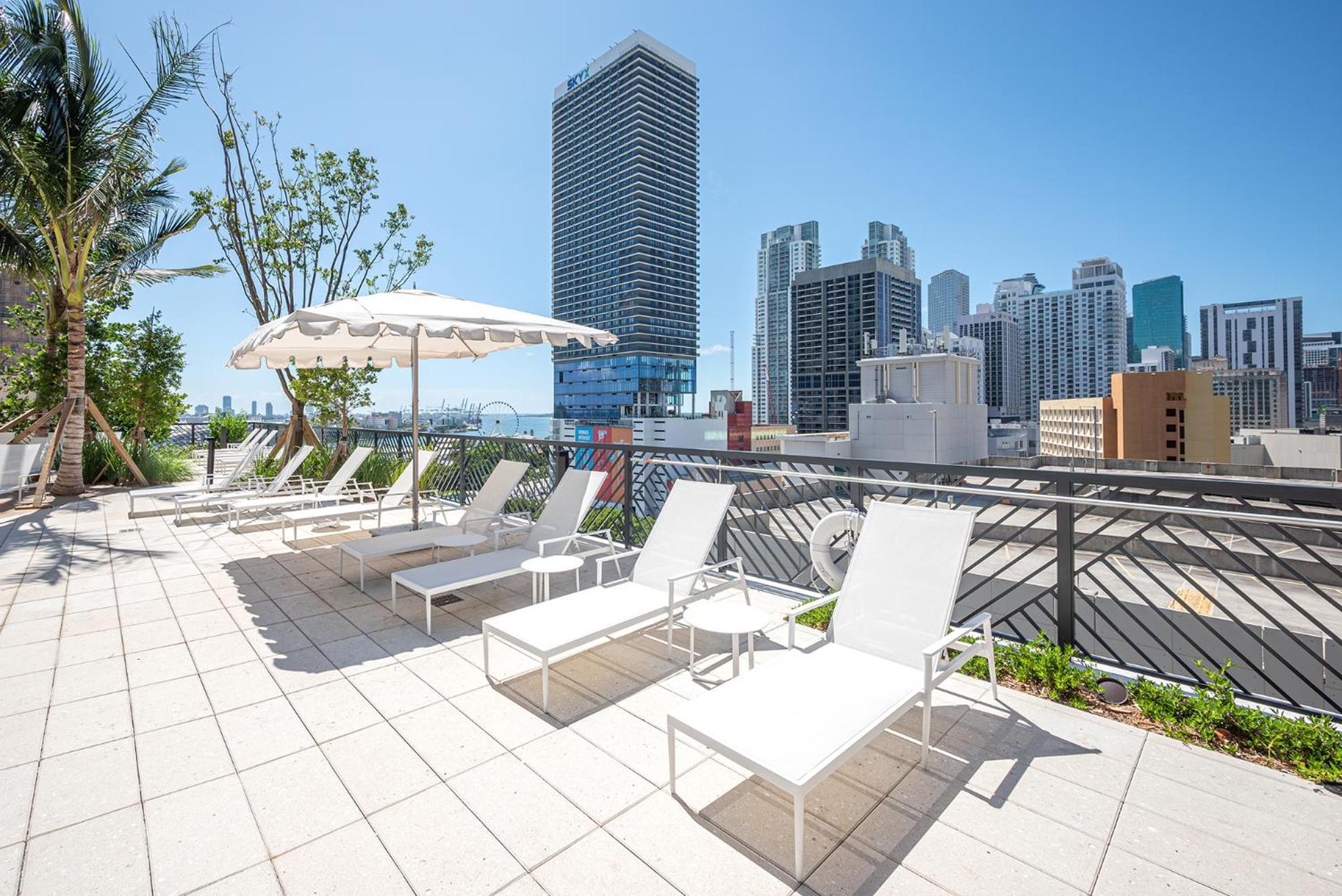 Luxury 1 Bedroom And Comfort Steps From The Kaysea Center & Port -daily Fee And Parking Not Included * Miami