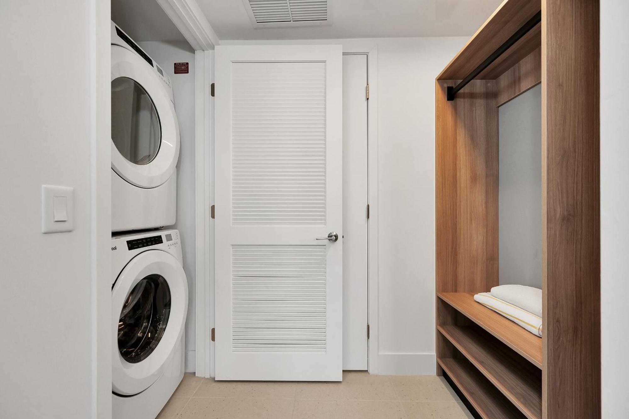 Luxury 1 Bedroom And Comfort Steps From The Kaysea Center & Port -daily Fee And Parking Not Included Miami