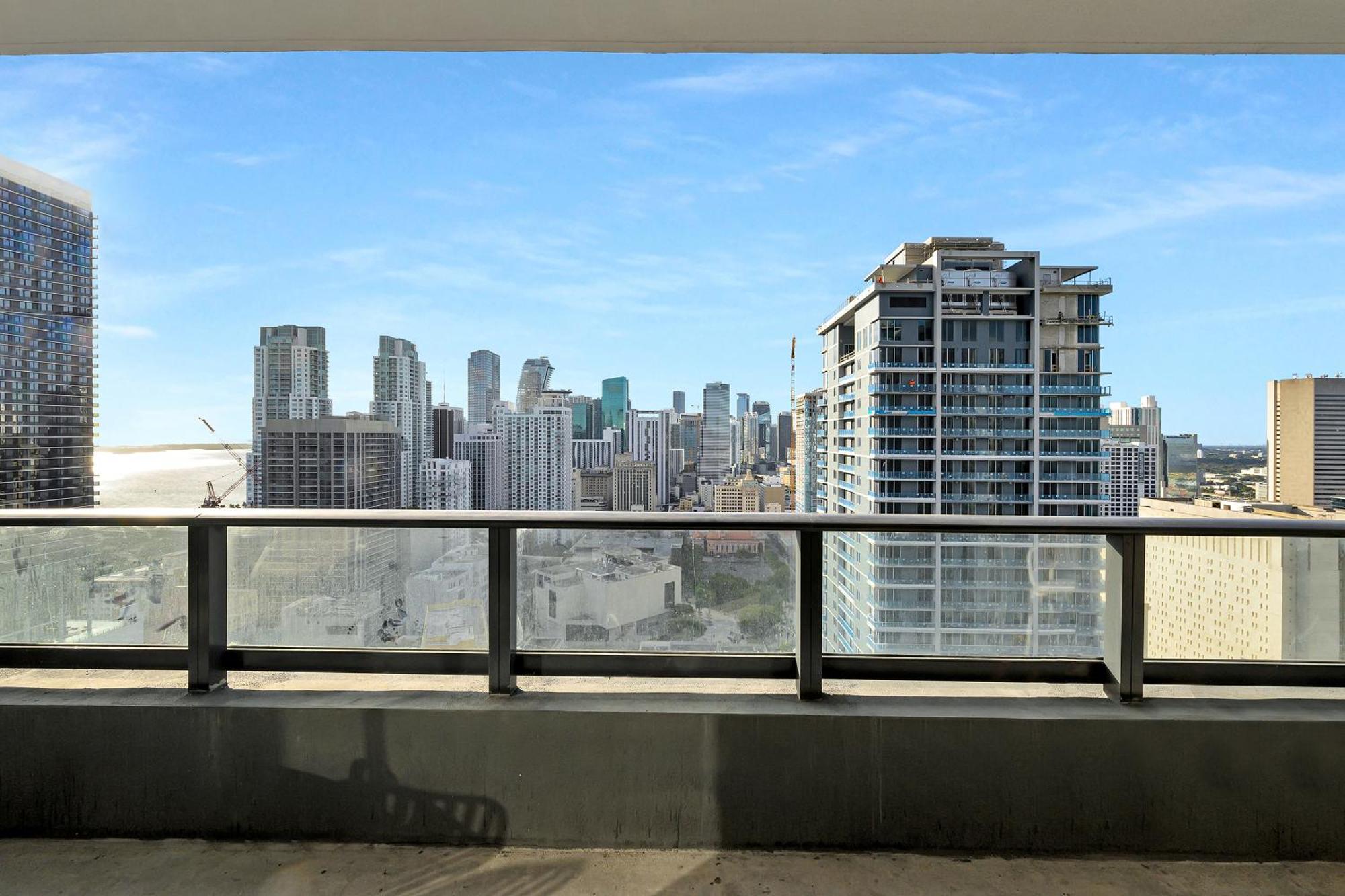 Luxury 1 Bedroom And Comfort Steps From The Kaysea Center & Port -daily Fee And Parking Not Included * Miami