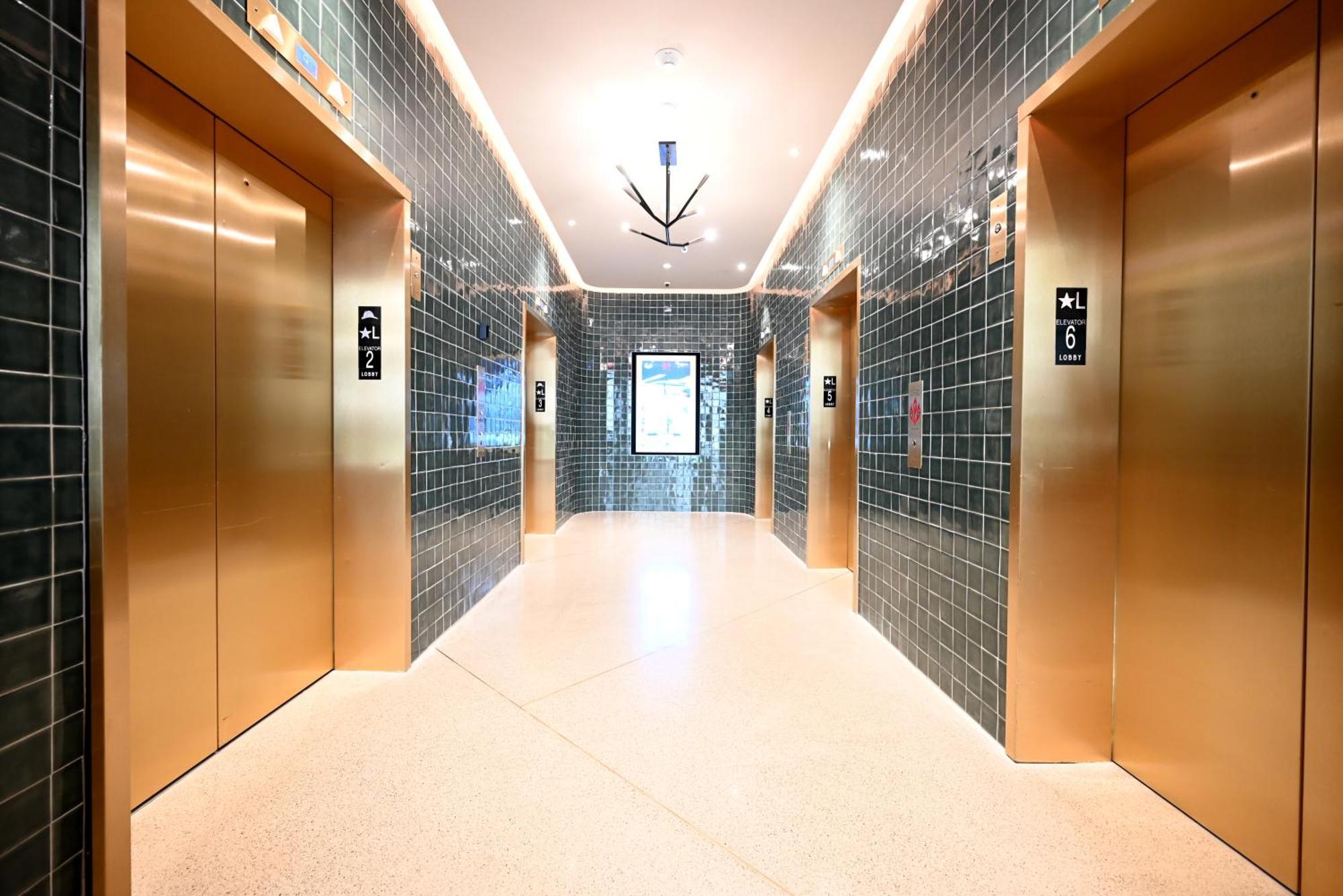 Luxury 1 Bedroom And Comfort Steps From The Kaysea Center & Port -daily Fee And Parking Not Included Apartment *
